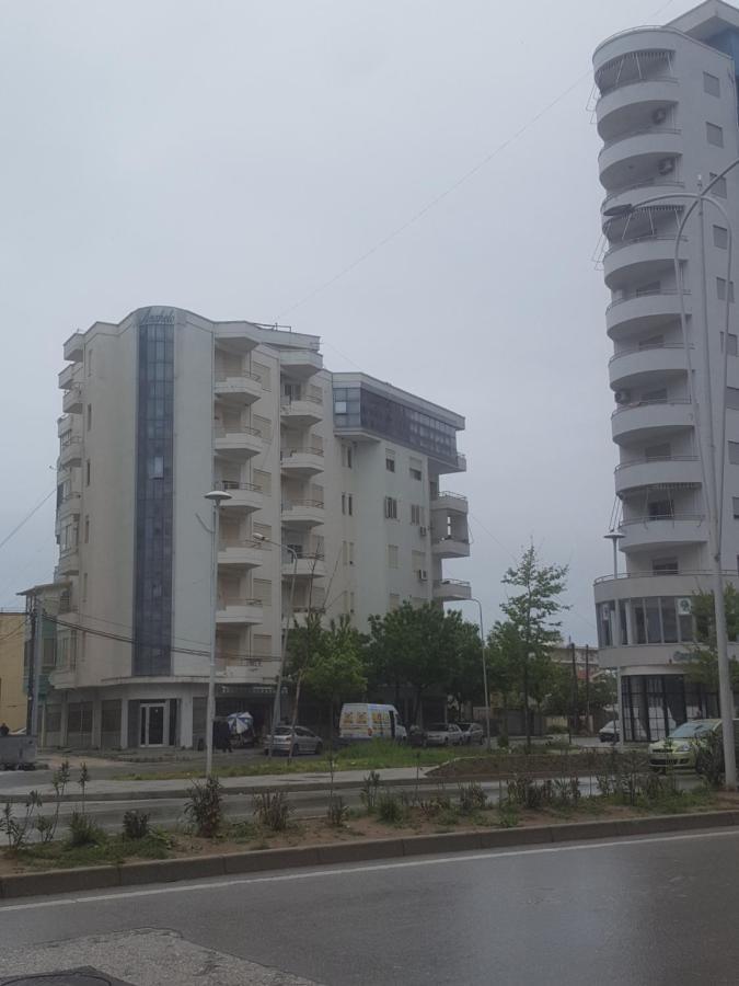 Casa Al Centro Appartamento Vlorë Esterno foto